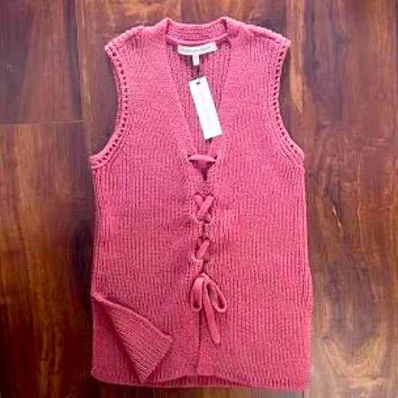 Cupcakes and Cashmere V neck knit sweater mauve - Picture 2 of 3